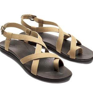 Women's OluKai Upena Golden Sand Leather Sandals